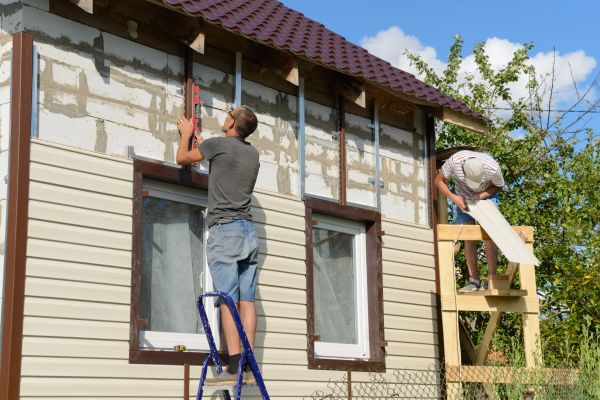 Cost of Handyman Siding Repair in Champaign