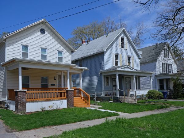 Cost of Aluminum Siding Replacement in Champaign