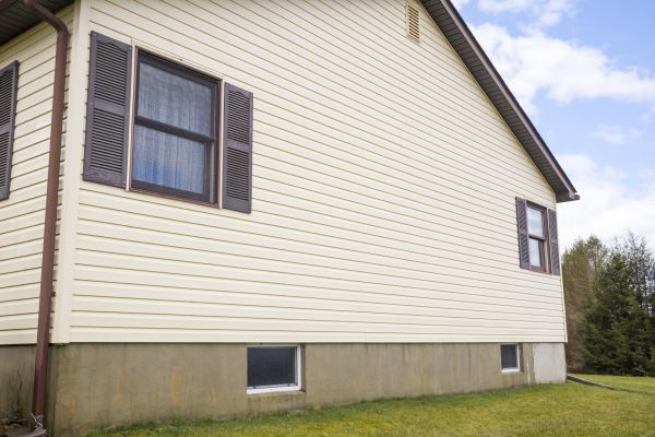 Cost of Dutch Lap Siding Repair in Champaign